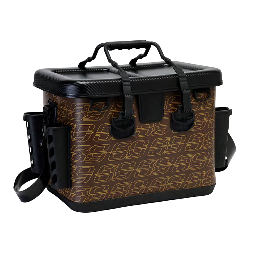 RC Carbon Tackle BAG 2025（RCカーボンタックルバッグ2025）